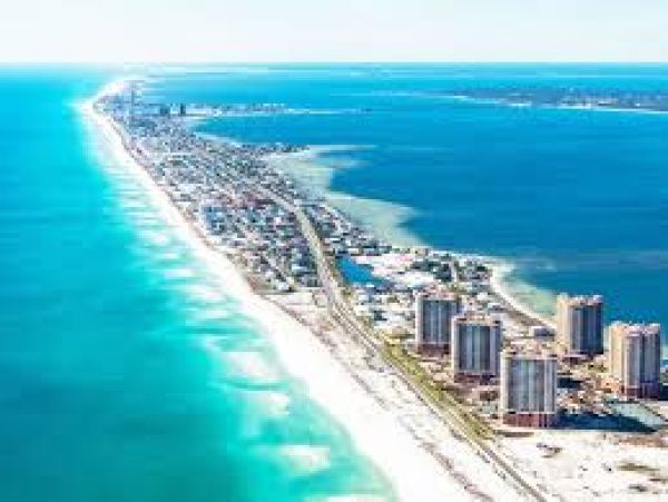 Five Bedroom Vacation Rental in Pensacola Beach