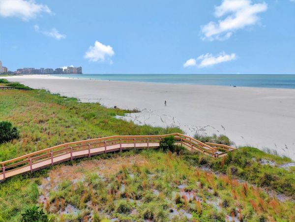 Marco Island Vacation Rental: Beachfront Luxury Awaits