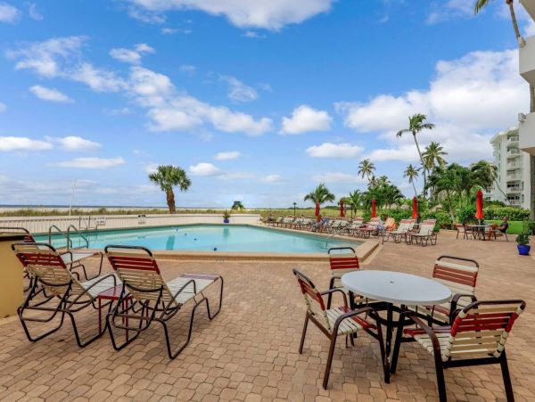 Marco Island Vacation Rental: Beachfront Luxury Awaits
