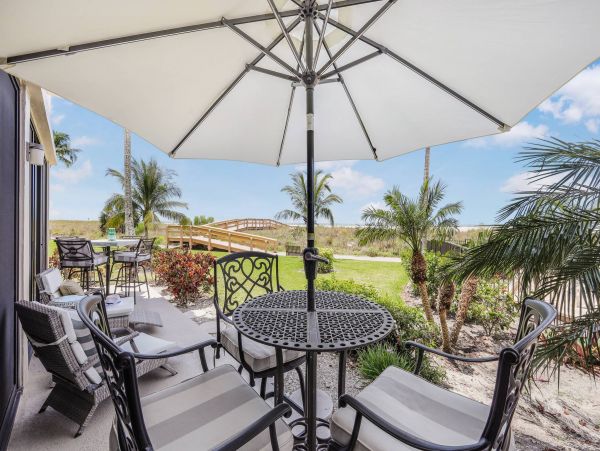 Marco Island Vacation Rental: Beachfront Luxury Awaits