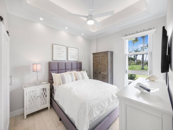 Marco Island Vacation Rental: Beachfront Luxury Awaits