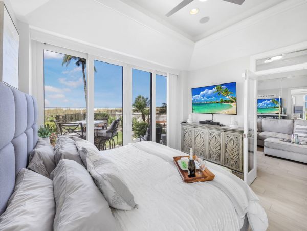 Marco Island Vacation Rental: Beachfront Luxury Awaits