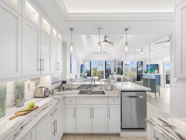 Marco Island Vacation Rental: Beachfront Luxury Awaits