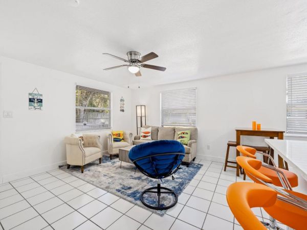 Lovely Duplex with 2 Bedrooms in Sarasota