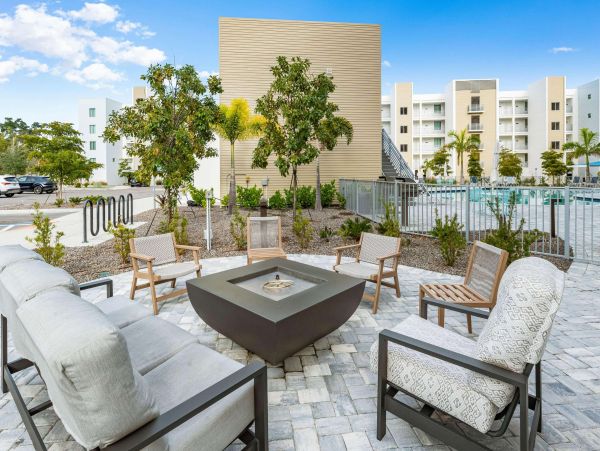 Waterfront Luxury Sarasota Condo with Gulf Access