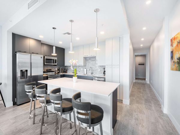 Waterfront Luxury Sarasota Condo with Gulf Access