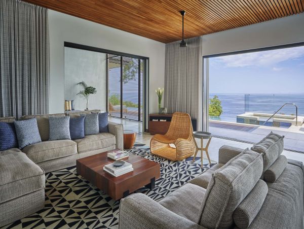 Guanacaste Luxury Villa: Stunning Views & Private Chef