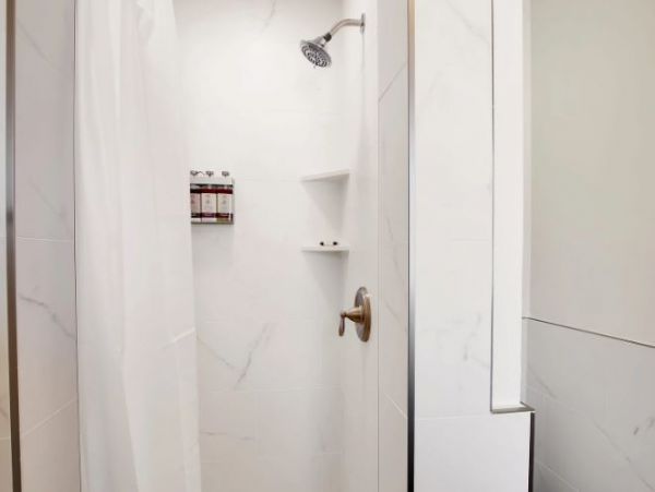 Santa Barbara Vacation Rental: Luxury Stay with Steps to Beach