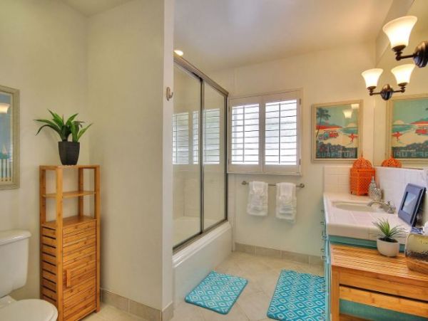 Santa Barbara Vacation Rental: Luxury Stay with Steps to Beach