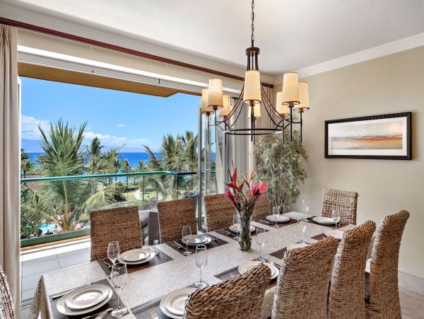 3 Adjacent Residences with 6 Bedrooms & Ocean Views