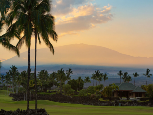 Elegant Waimea Condo with Mountain & Ocean Access
