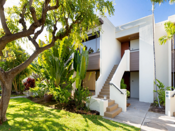 Elegant Waimea Condo with Mountain & Ocean Access