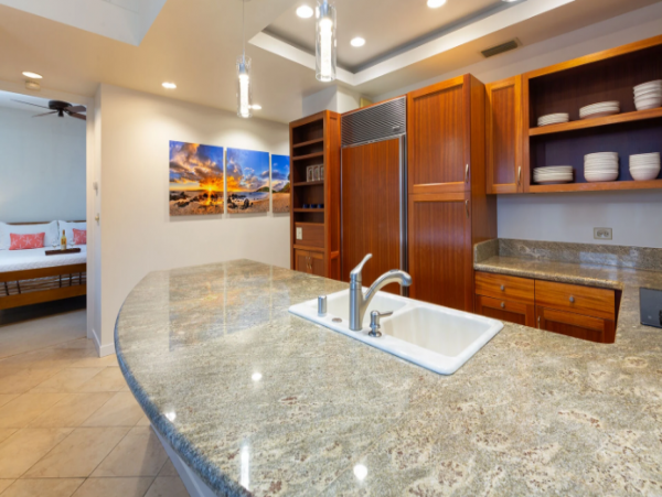 Elegant Waimea Condo with Mountain & Ocean Access