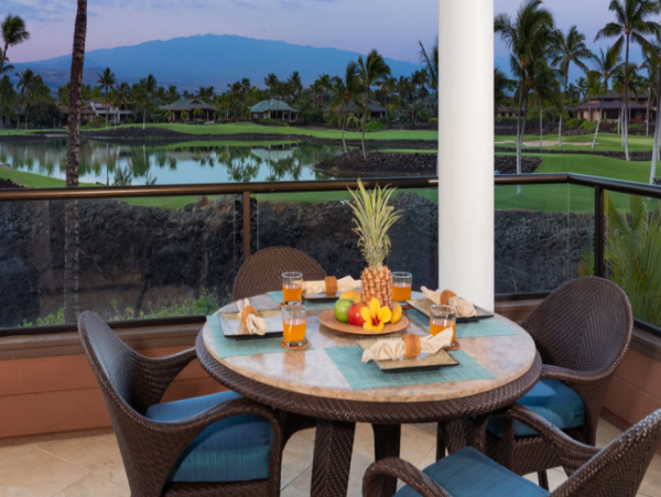 Elegant Waimea Condo with Mountain & Ocean Access