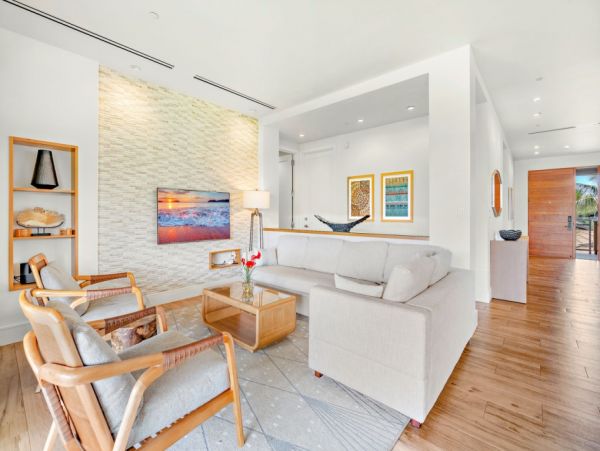 Stunning Six Bedroom Vacation Rental in Captivating Kaanapali