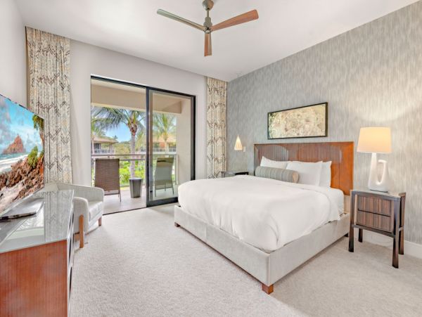 Stunning Six Bedroom Vacation Rental in Captivating Kaanapali