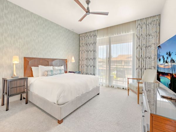Stunning Six Bedroom Vacation Rental in Captivating Kaanapali