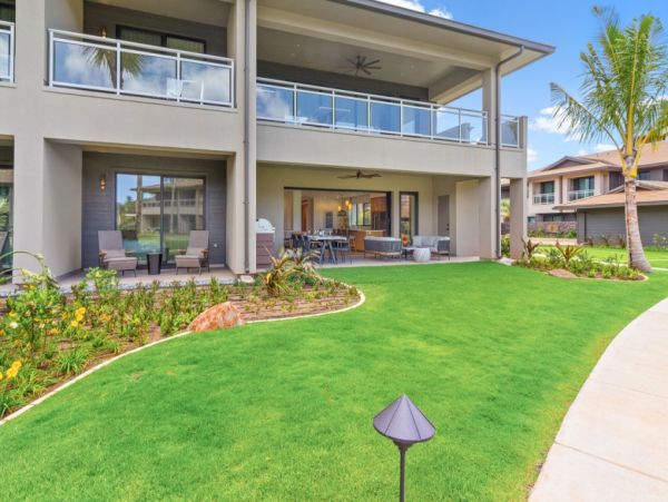 Stunning Six Bedroom Vacation Rental in Captivating Kaanapali