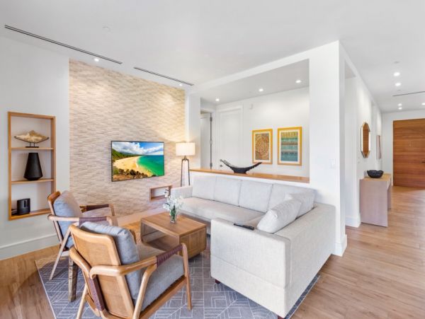 Stunning Six Bedroom Vacation Rental in Captivating Kaanapali