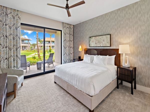 Stunning Six Bedroom Vacation Rental in Captivating Kaanapali