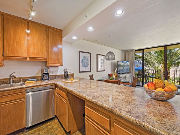 Beautiful Vacation Rental One Bedroom & Ocean Views