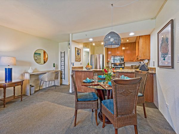 Beautiful Vacation Rental One Bedroom & Ocean Views