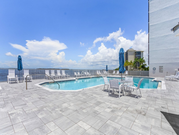 Luxury Fort Myers Penthouse with Gulf Views & Beach Access