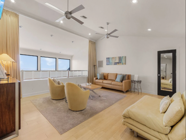 Luxury Fort Myers Penthouse with Gulf Views & Beach Access