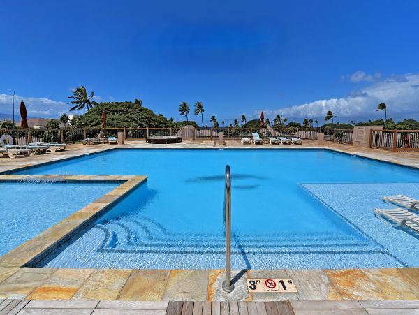 Luxury Vacation Rental in Kaanapali with Ocean Views
