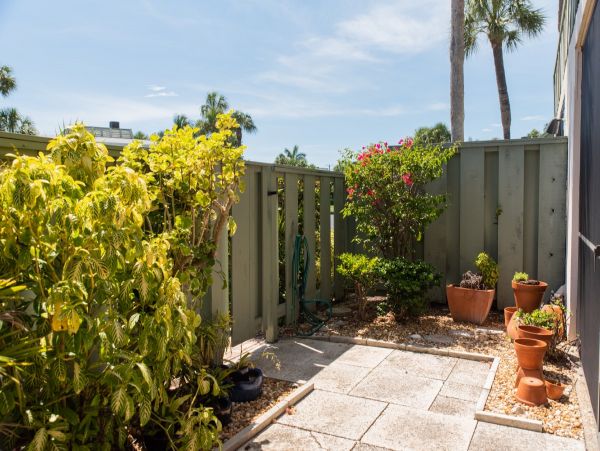 Bayfront Vacation Condo with 2 Bedrooms in Holmes Beach