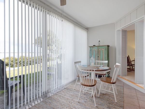 Bayfront Vacation Condo with 2 Bedrooms in Holmes Beach