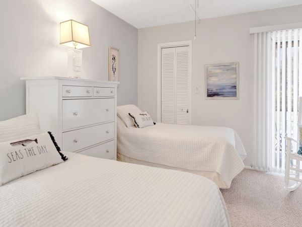 Bayfront Vacation Condo with 2 Bedrooms in Holmes Beach