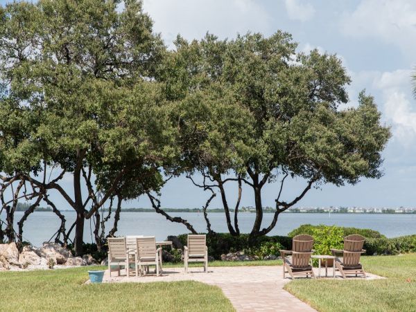 Bayfront Vacation Condo with 2 Bedrooms in Holmes Beach