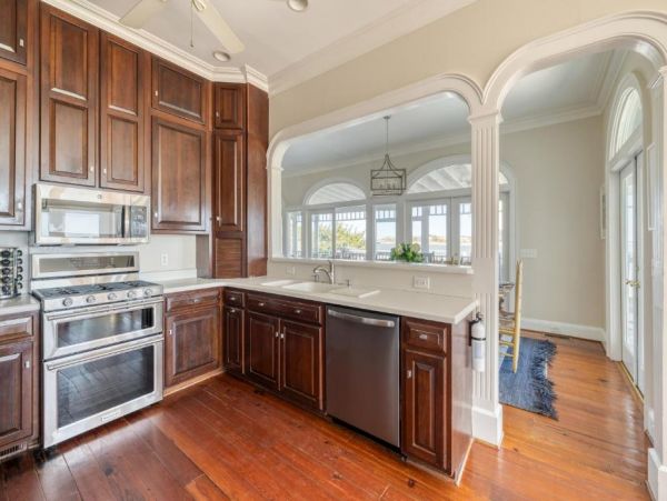 Top Vacation Rental on Sullivan’s Island: Beachfront Bliss