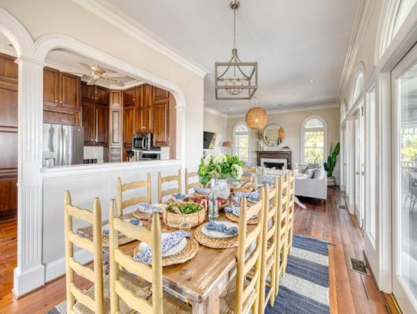 Top Vacation Rental on Sullivan’s Island: Beachfront Bliss