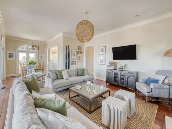 Top Vacation Rental on Sullivan’s Island: Beachfront Bliss