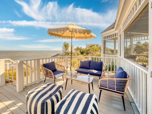 Top Vacation Rental on Sullivan’s Island: Beachfront Bliss