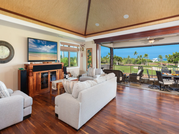 Beautiful Four Bedroom Family Home with Private Pool
