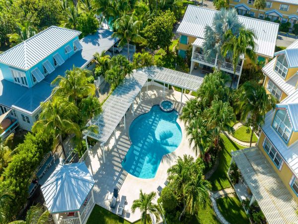 Best Vacation Rental in Cayman Islands Oceanfront