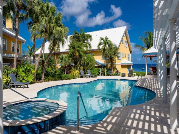 Best Vacation Rental in Cayman Islands Oceanfront