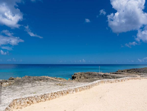 Best Vacation Rental in Cayman Islands Oceanfront