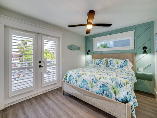 Chic New 7 Bedroom Beach Home