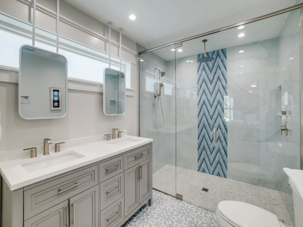 Chic New 7 Bedroom Beach Home