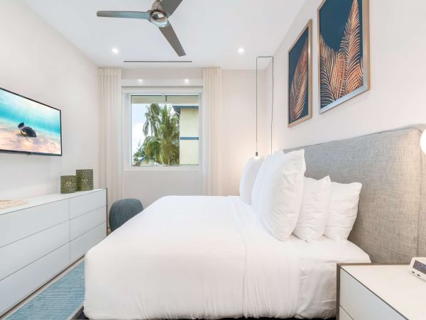 Luxury Vacation Rental in the Cayman Islands Await You!