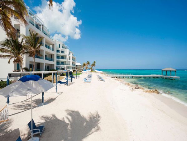 Luxury Vacation Rental in the Cayman Islands Await You!