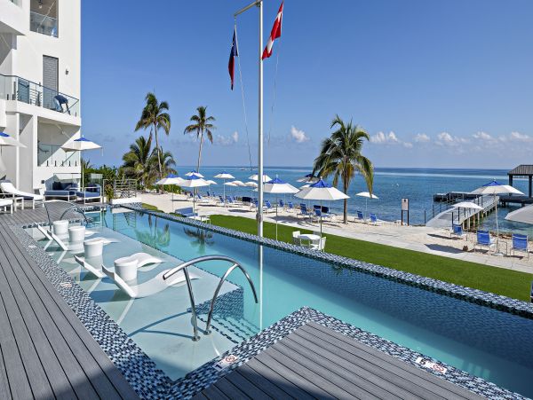 Cayman Islands Vacation Rental: Modern Condo with Rooftop Views