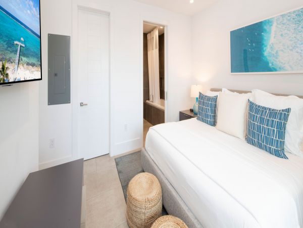 Luxury Vacation Rental in Grand Cayman Island Awaits You!