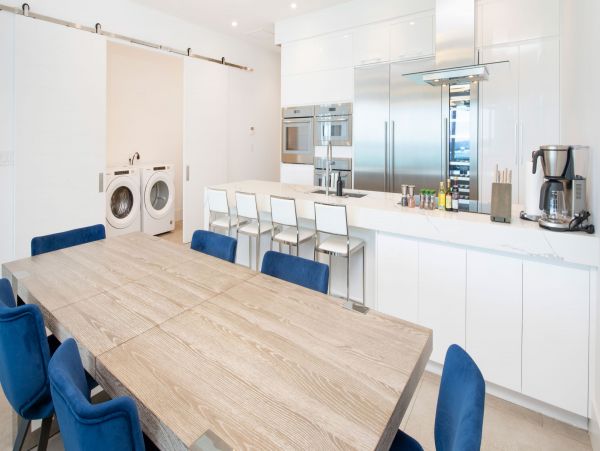 Luxury Vacation Rental in Grand Cayman Island Awaits You!