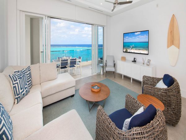 Luxury Vacation Rental in Grand Cayman Island Awaits You!