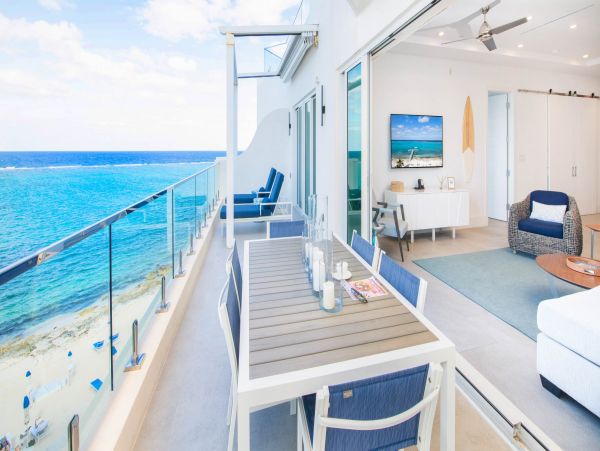 Luxury Vacation Rental in Grand Cayman Island Awaits You!